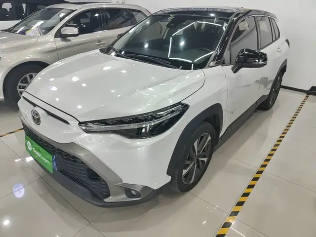 Toyota Frontlander 2022 2.0L CVT Luxury PLUS Edition