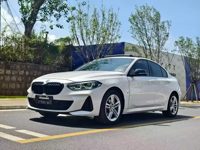 BMW 1 Series 2021 120i M Sport Shadow Edition