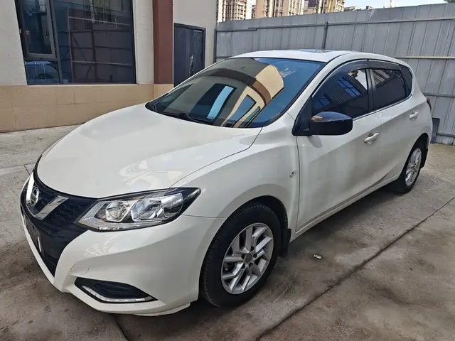 Nissan Tiida 2021 1.6L CVT Cool Edition