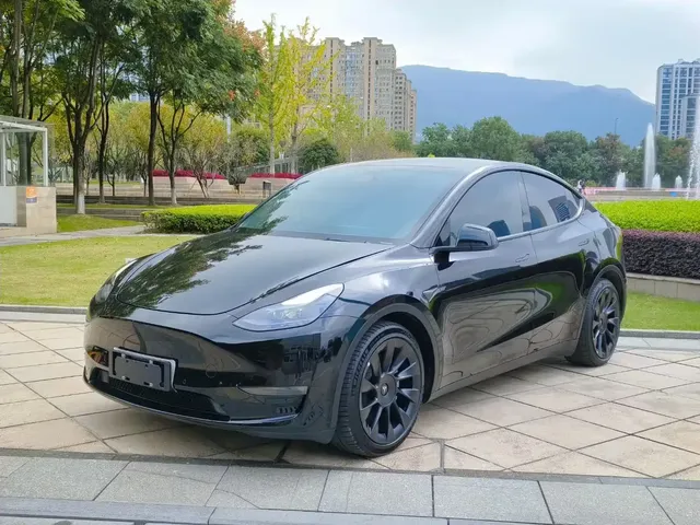 Tesla Model Y 2022 Facelift Rear-Wheel Drive Version