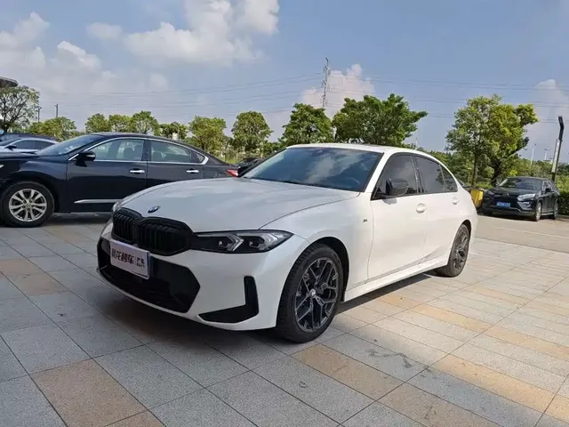 BMW 3 Series 2026 330Li M Sport Shadowline Package