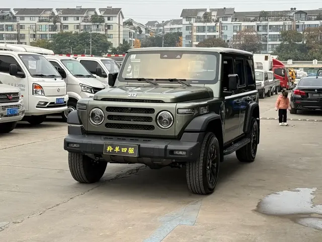 212 T01 2024 2.0T Explorer