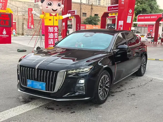 Hongqi H5 2024 2.0T Automatic Smart Connect Flag Enjoy Edition
