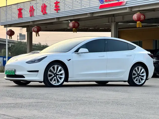 Tesla Model 3 2020 Facelift Long Range Rear-Wheel Drive