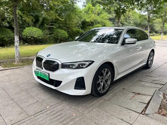 BMW i3 2024 eDrive 35 L