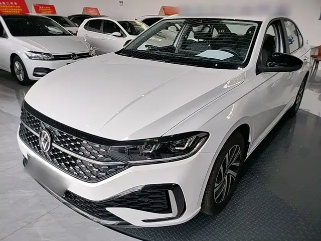 Volkswagen Lavida 2024 Model 300TSI DSG Starlight Leading Edition