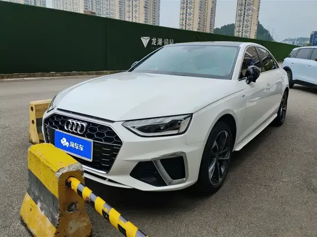 Audi A4L 2022 40 TFSI Fashion Dynamic