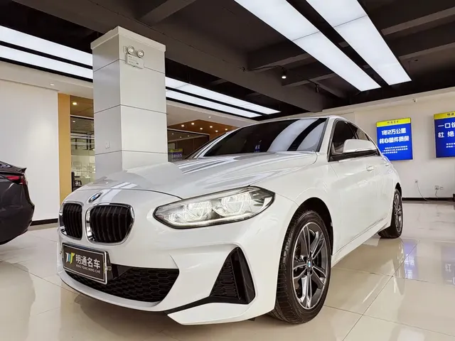 BMW 1 Series 2021 120i M Sport