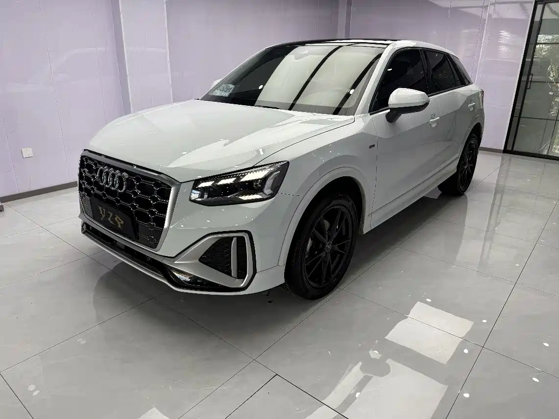 Audi Q2L 2022 35 TFSI Progressive Dynamic