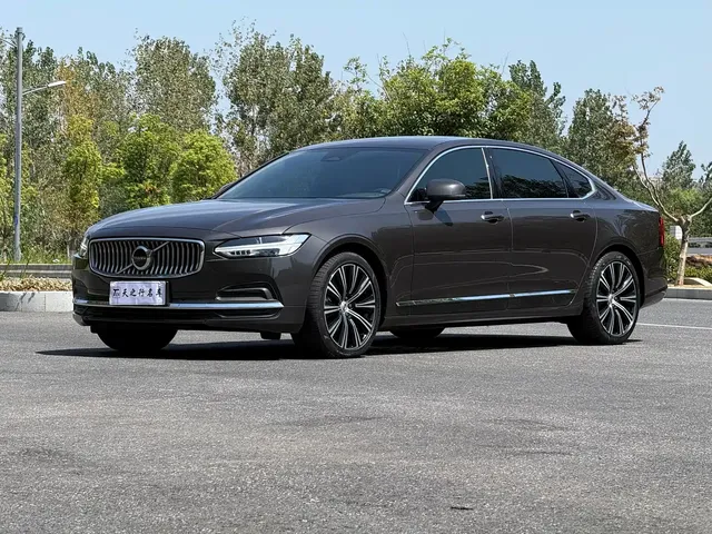 Volvo S90 2022 B5 Zhiyuan Luxury Edition