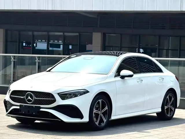 Mercedes-Benz A-Class 2023 A 200 L Fashion