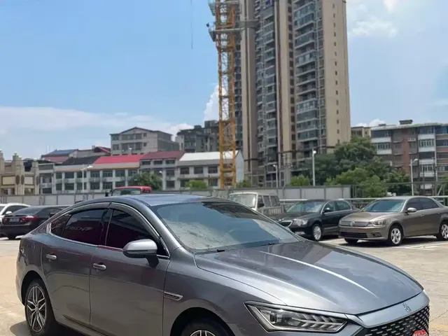 BYD Qin PLUS 2021 DM-i 55KM Flagship