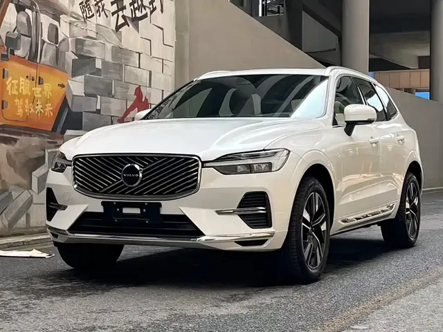 Volvo XC60 2026 Model B5 AWD Premium Luxury