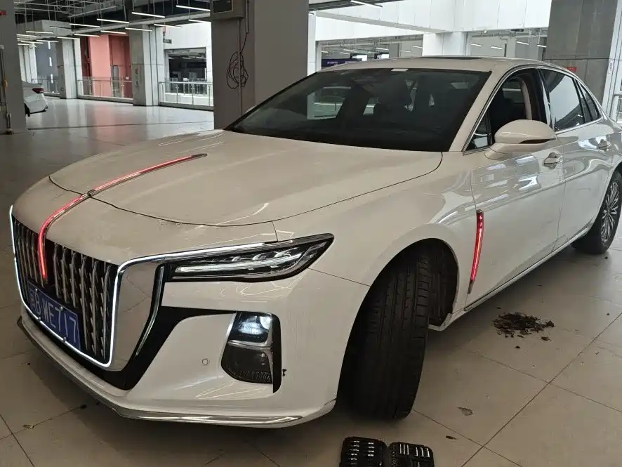 Hongqi H5 2023 2.0T Auto Smart Connect Flag Enjoy