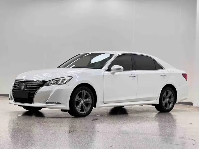 Toyota Crown 2018 2.0T Pioneer Edition