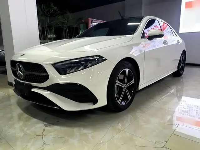 Mercedes-Benz A-Class 2025 A 200 L Fashion Edition