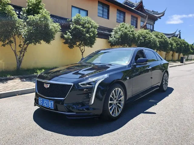 Cadillac CT6 2023 28T Premium Model