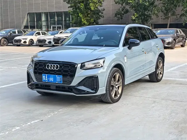 Audi Q2L 2022 35 TFSI Fashion Dynamic
