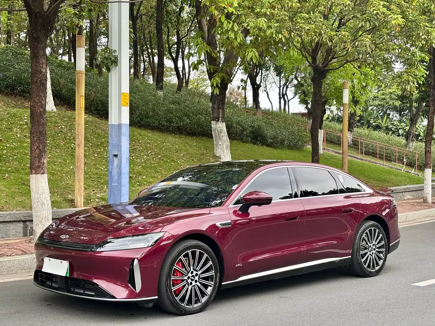 Chery Fengyun A9L 2025 Model 4WD High-performance Summit Edition