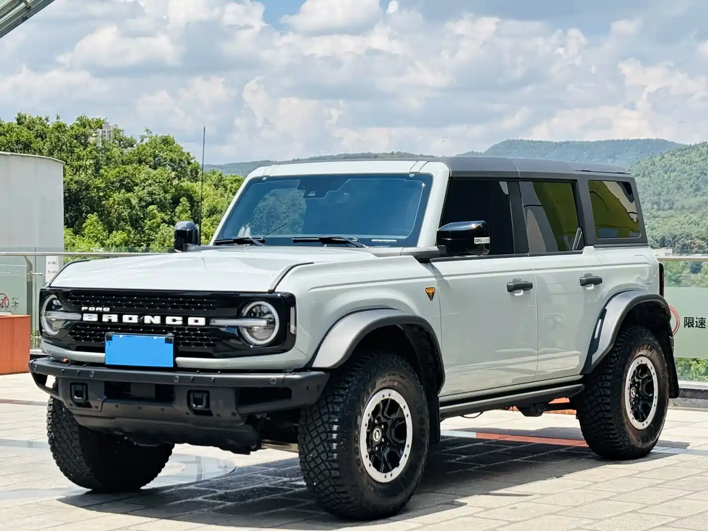 Ford Bronco 2024 2.3T Badlands