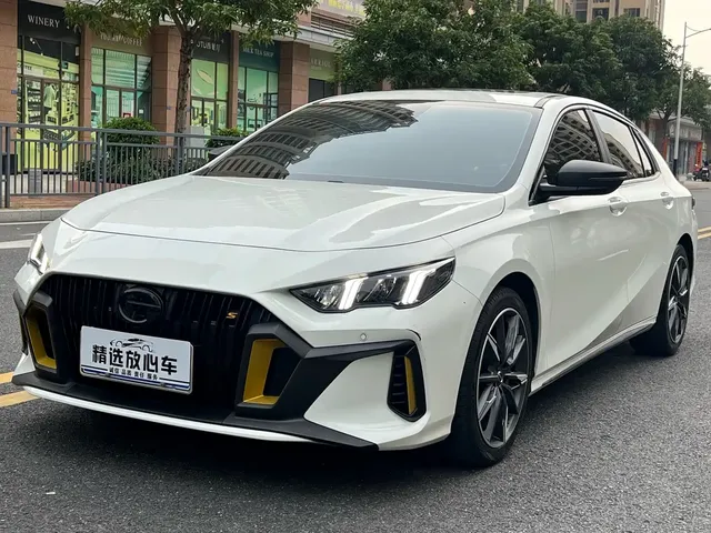 GAC Trumpchi Emkoo 2023 270T DCT J15 Edition