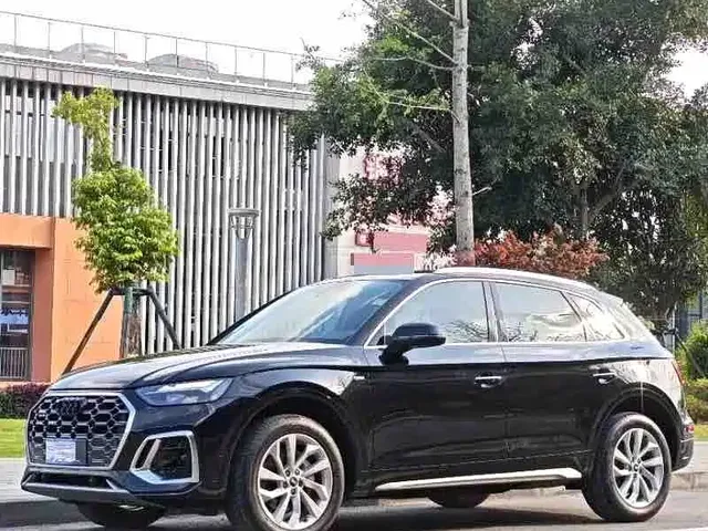 Audi Q5L 2022 40T Luxury Dynamic