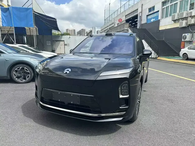 NIO ES8 2025 Model 6-Seat Executive Luxury Edition