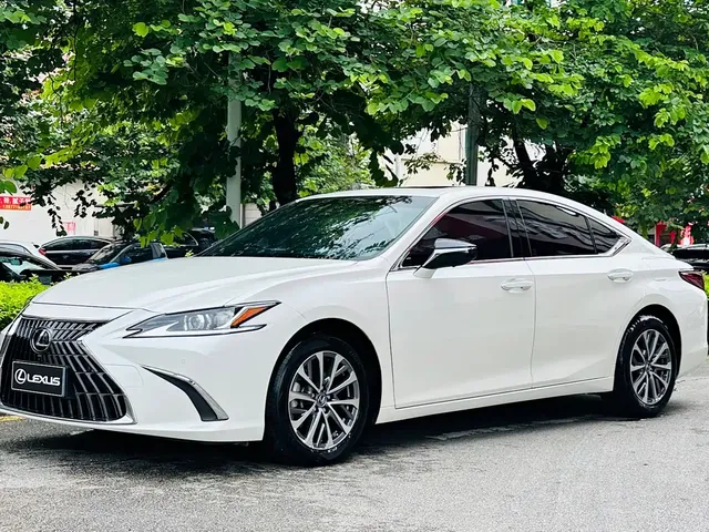 Lexus ES 2022 200 Excellence Edition