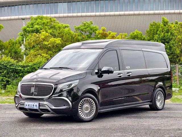 Mercedes-Benz Vito 2023 2.0T Business 7-Seater