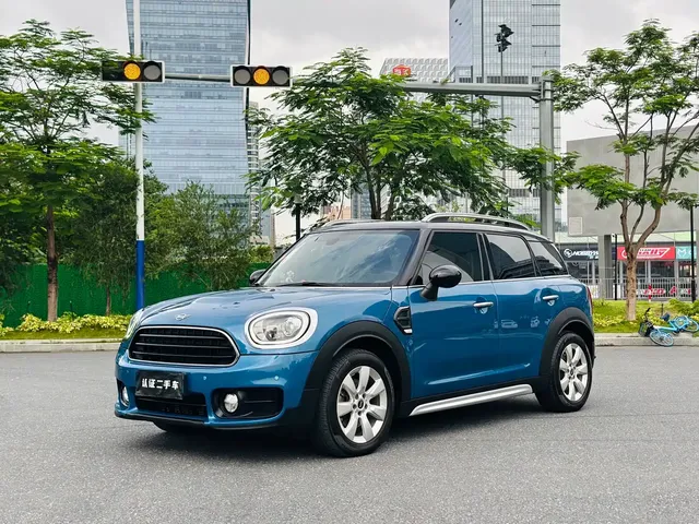 MINI COUNTRYMAN 2019 1.5T COOPER Classic Weekend Travel