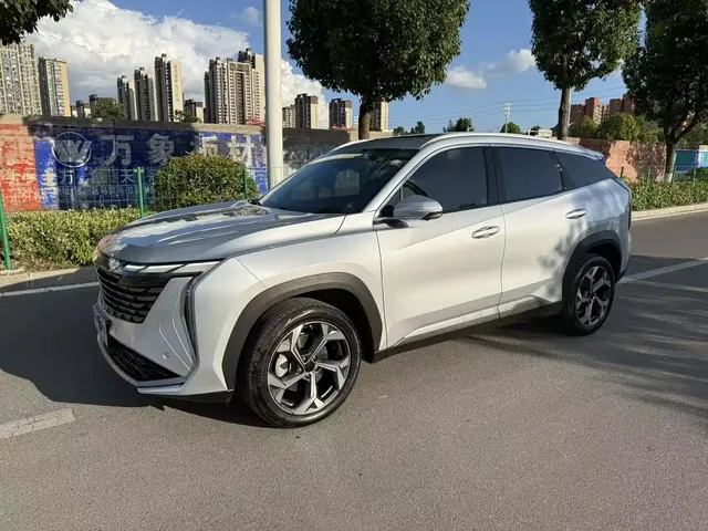 Geely Boyue L 2023 1.5TD DCT Premium