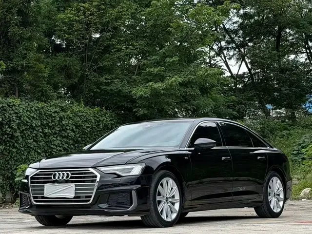 Audi A6L 2022 45 TFSI Premium Elegance