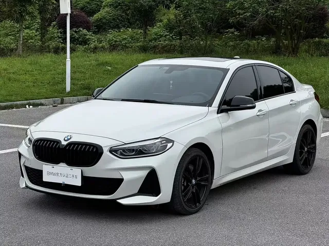BMW 1 Series 2023 125i M Sport Shadow Edition