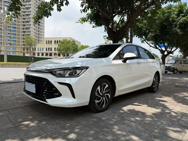 BAIC Beijing U5 PLUS 2023 1.5L CVT Luxury Edition