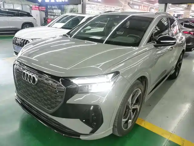 Audi Q4 e-tron 2023 40 e-tron Creation Night Edition