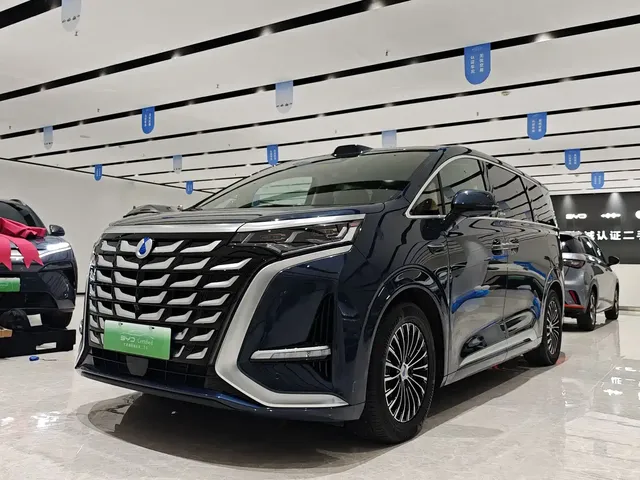 Denza D9 2025 Model DM-i Smart Drive Edition 1020 AWD Flagship