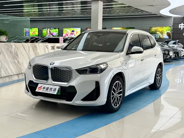 BMW iX1 2023 eDrive25L X Design Package