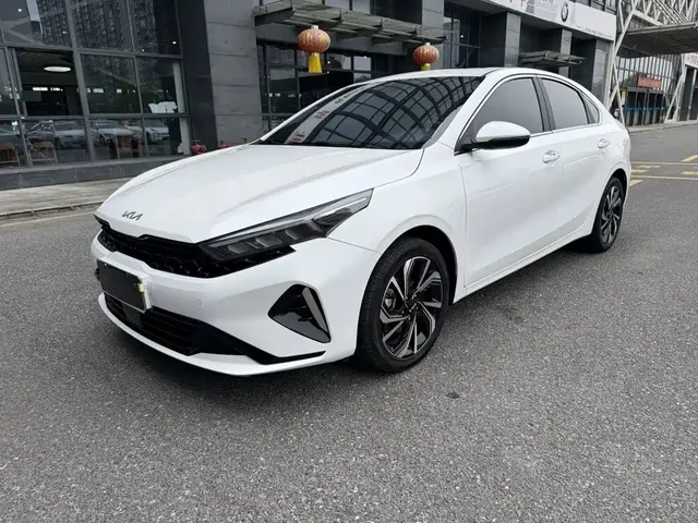 Kia K3 2023 1.5L CVT Premium Edition