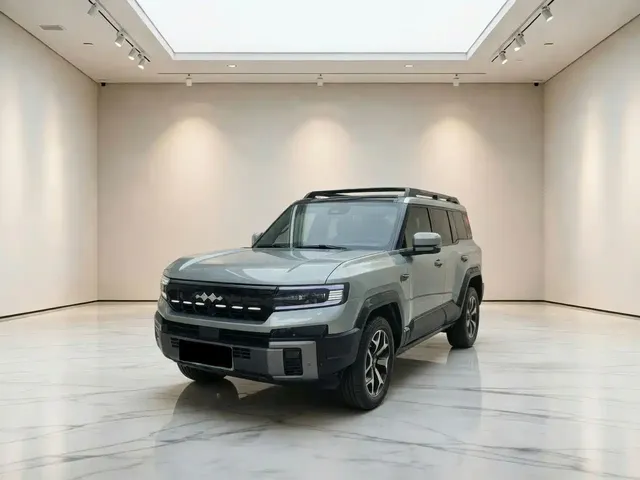 Fang Cheng Bao Leopard 8 2025 Zhiyong Flagship 7-Seater