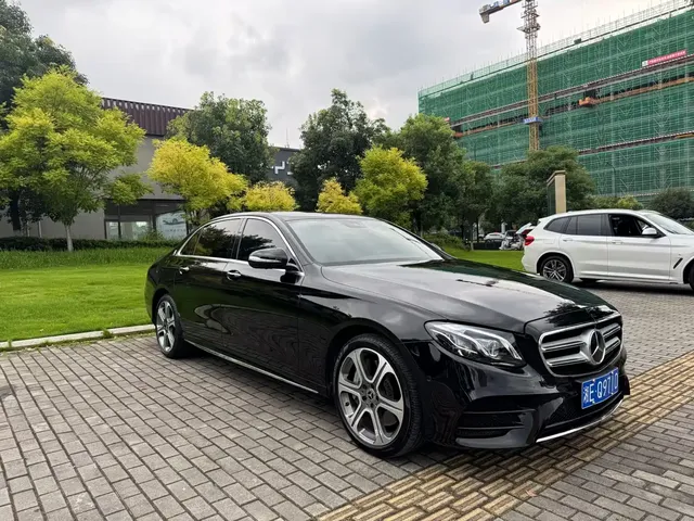 Mercedes-Benz E-Class 2017 E 320 L Sport 4MATIC