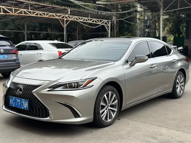 Lexus ES 2020 200 Excellence