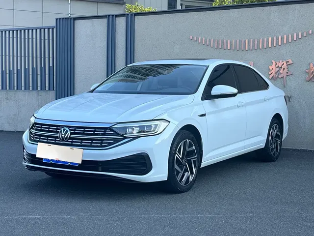 Volkswagen Sagitar 2024 300TSI DSG Flying Edition