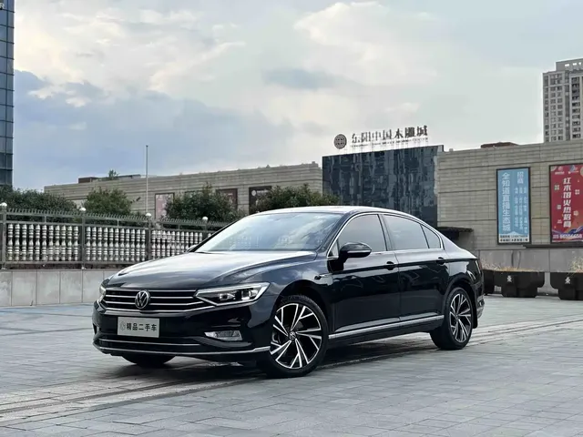 Volkswagen Magotan 2021 330TSI DSG 30th Anniversary Edition