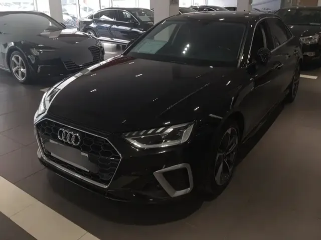 Audi A4L 2022 40 TFSI Luxury Dynamic