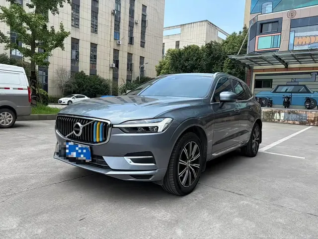Volvo XC60 2021 T5 AWD R-Design