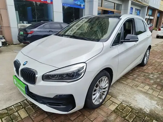 BMW 2 Series Touring 2019 218i Leading
