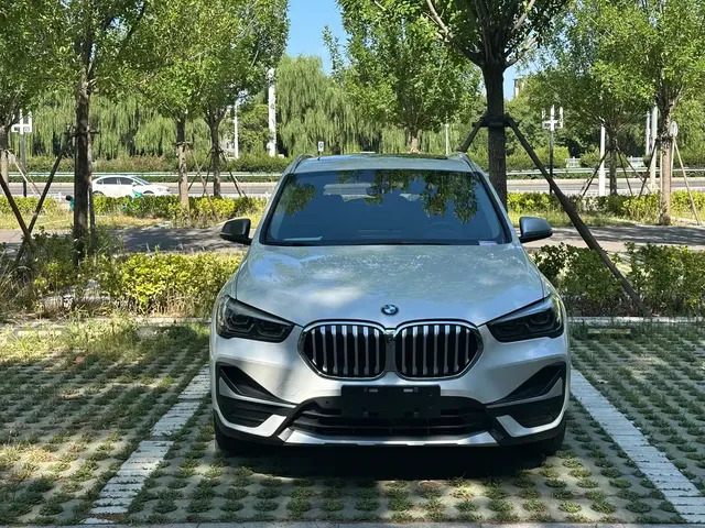 BMW X1 2022 xDrive25Li Premium