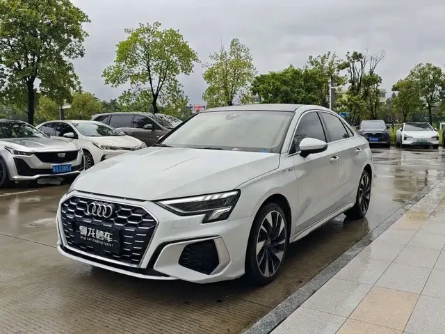Audi A3 2023 Facelift A3L Limousine 35 TFSI Fashion Sport