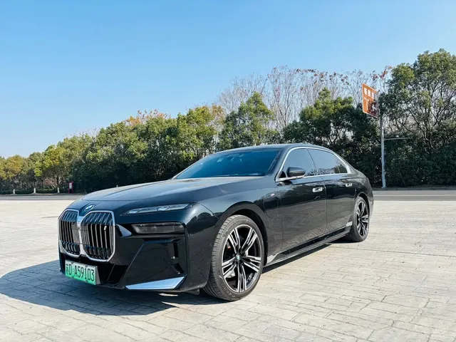 BMW i7 2023 eDrive50L Premium M Sport Package