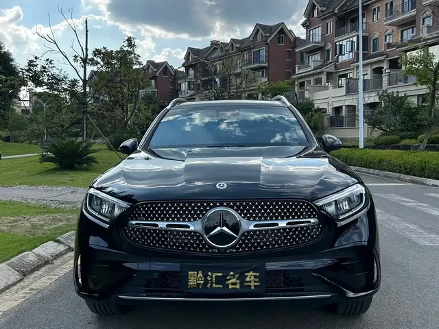 Mercedes-Benz GLC 2023 GLC 260 L 4MATIC Sport 5-seater